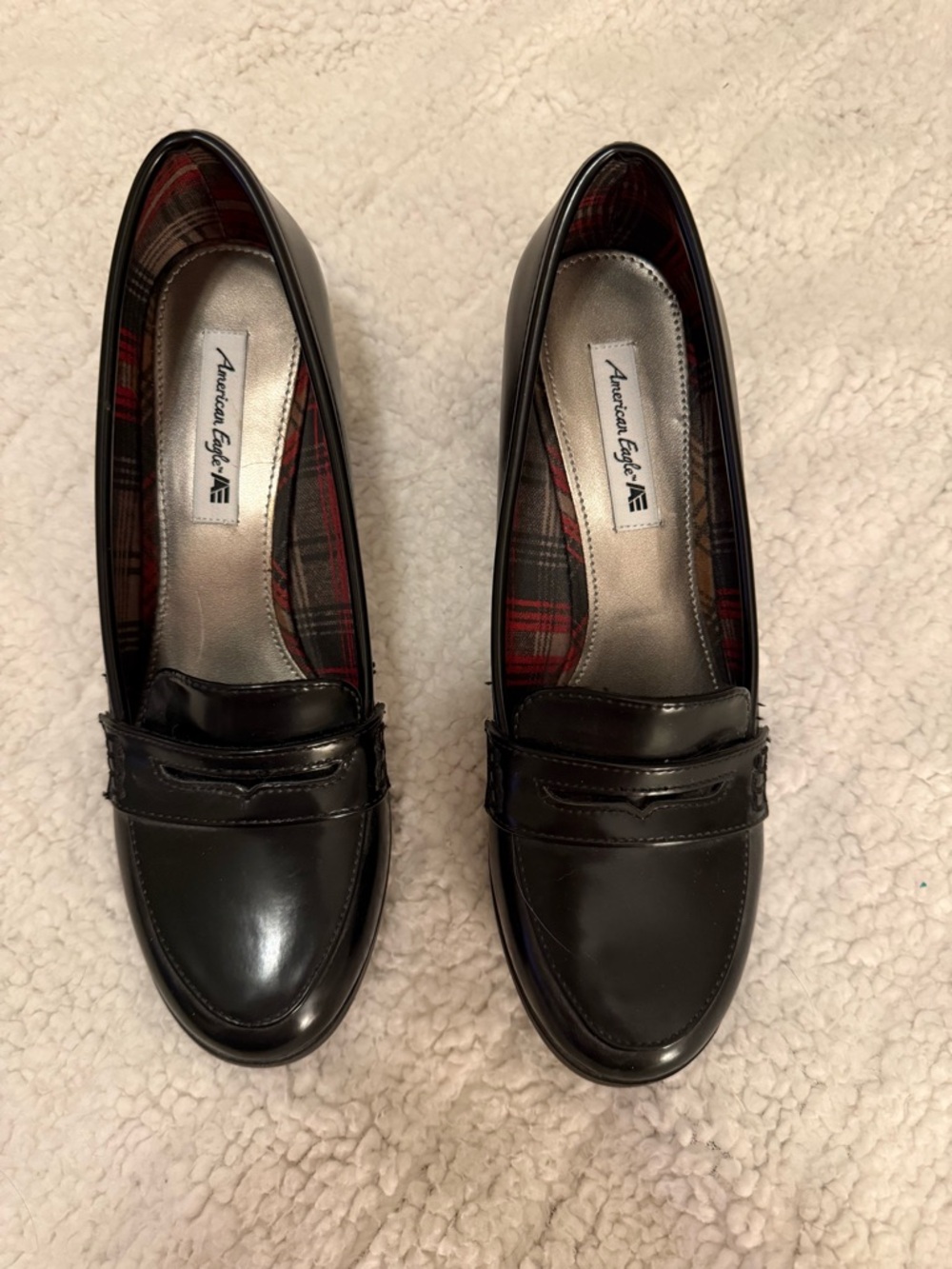 American Eagle black patent size 6 1/2